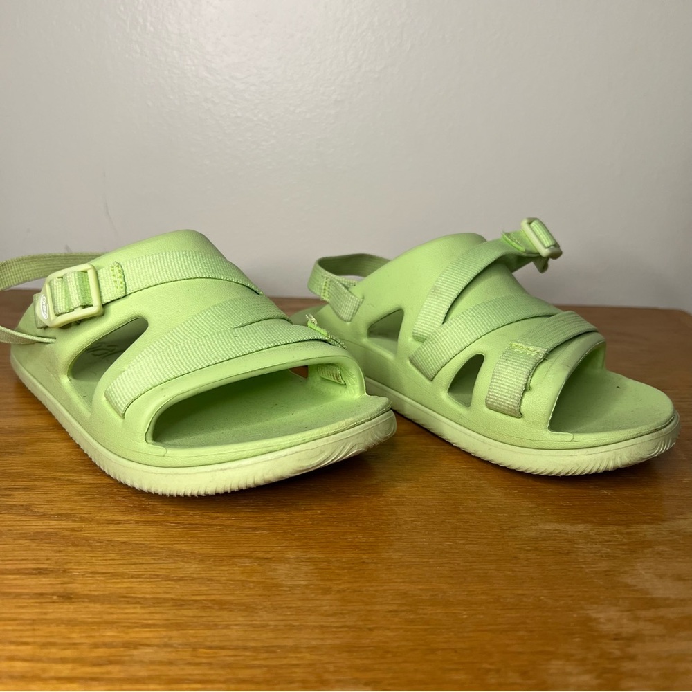 Chaco Kids Green Sport Sandals Size 4 Junior Strappy Adjustable Outdoor Shoes